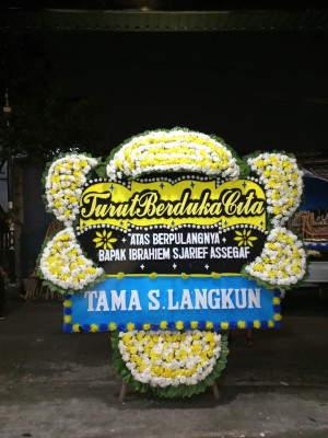 Papan Bunga Duka di Bungus Timur